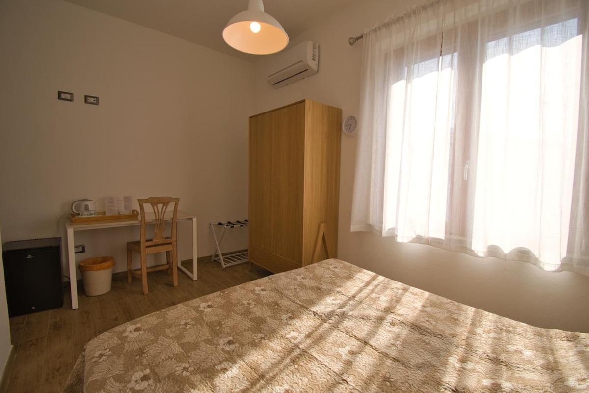 Dommu Livia Hotel Lotzorai Exterior foto