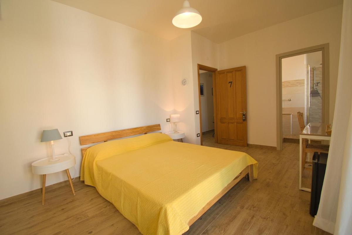 Dommu Livia Hotel Lotzorai Exterior foto